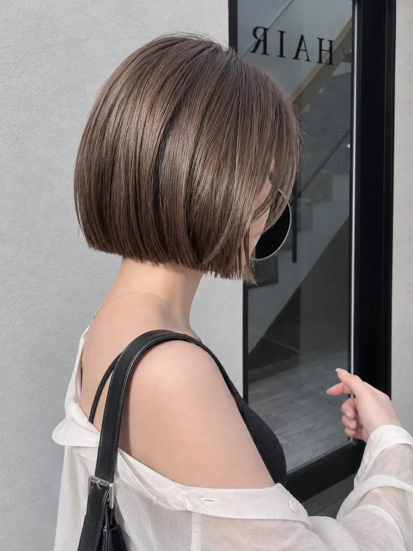ショート アッシュ アッシュブラウン ボブ カット 山下強　ショート/ ボブ/レイヤーのヘアスタイル