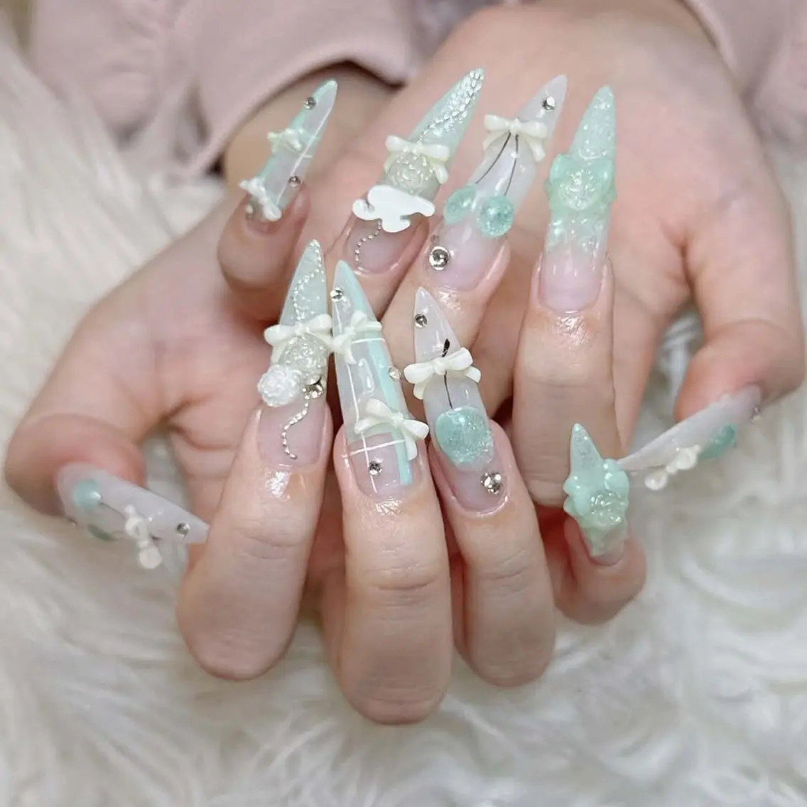 ネイル ハンドネイル ハンドケア Anh Nail 歌舞伎町のネイルデザイン