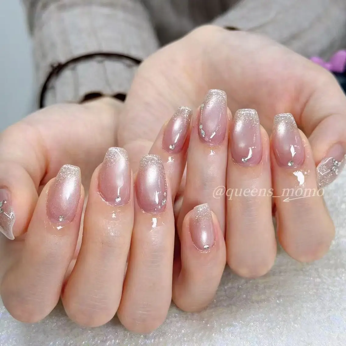 ネイル ハンドネイル Queens ひなのネイルデザイン