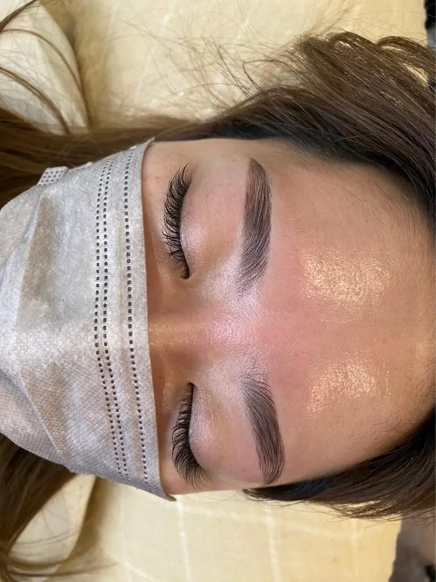 眉毛ワックス、眉毛カット、12／20までの募集の写真