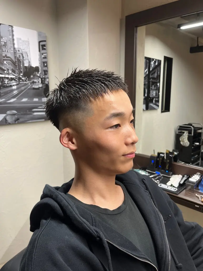ショート 上杉 匠翔のヘアスタイル