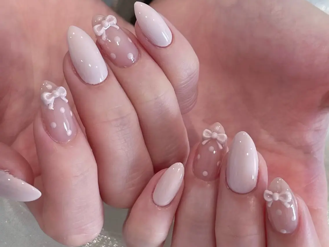 ネイル オーロラネイル 長さ出し フレンチネイル ジェルネイル ガラスフレンチ Rela・S NAILのネイルデザイン