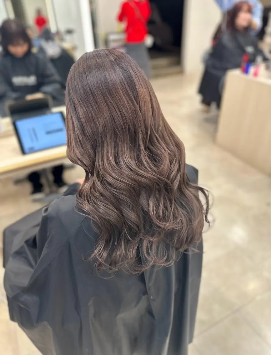 ロング カラー 艶髪 黄金比みくのヘアスタイル