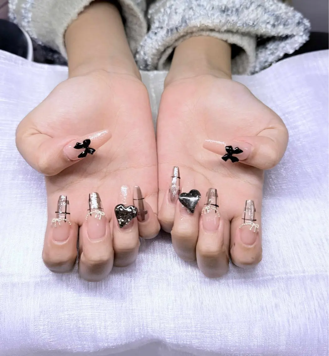 ネイル ハンドネイル Lee Nailsのネイルデザイン