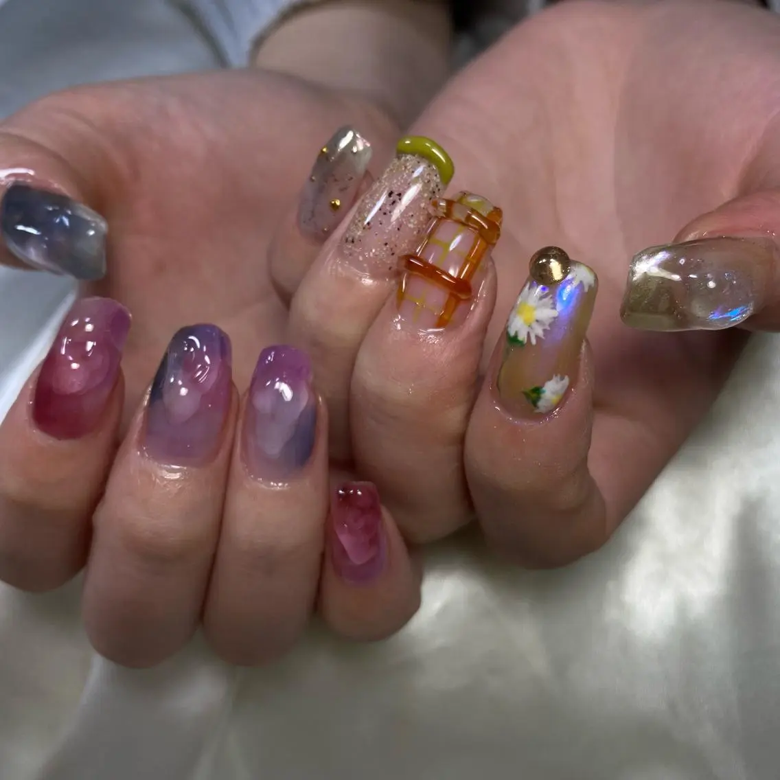 ネイル アートネイル クリアネイル ぷっくりネイル atelier alle.のネイルデザイン