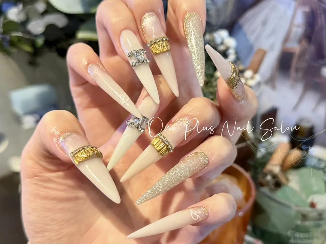 ネイル One Plus Nail Salonのネイルデザイン