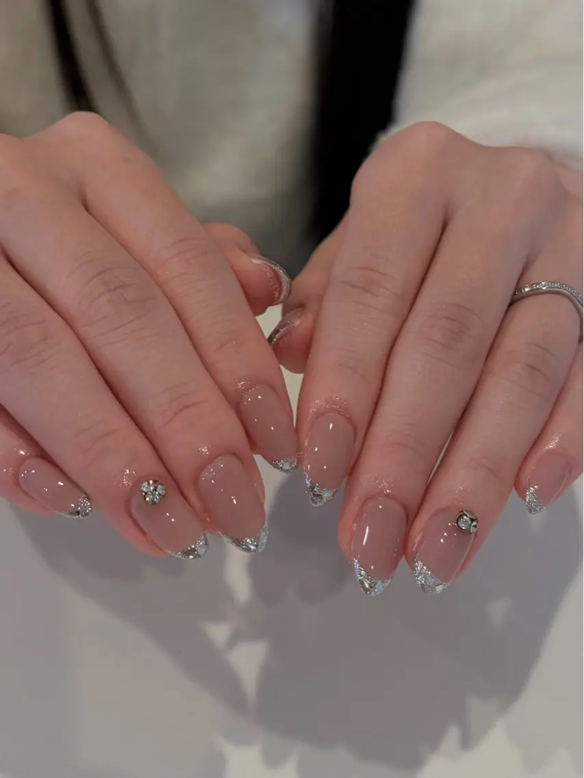 ネイル フレンチネイル ガラスフレンチ nailist Mikiのネイルデザイン