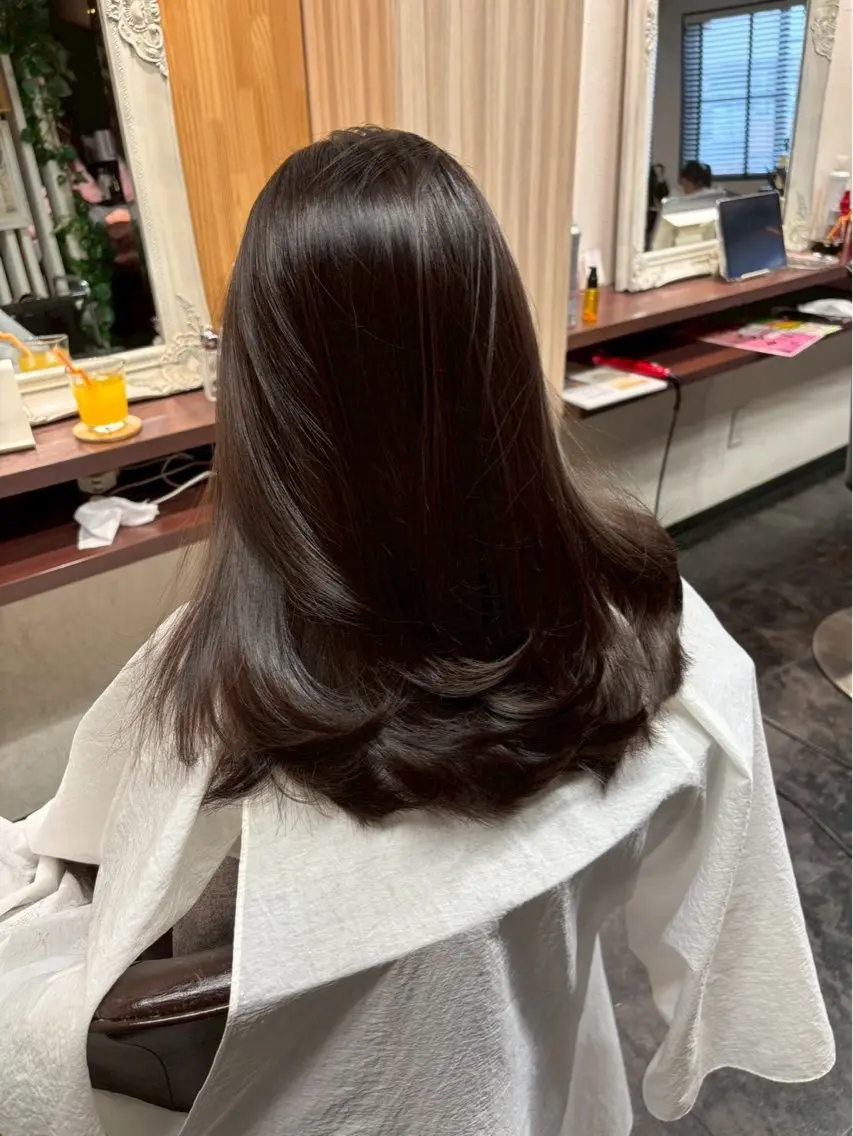 ロング レイヤーカット カット 脇部 亜梨沙のヘアスタイル