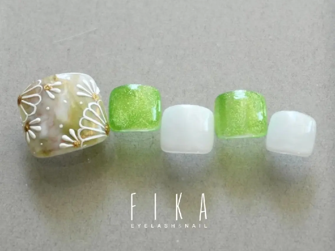 ネイル アートネイル ニュアンスネイル フットネイル FIKA 折戸のネイルデザイン