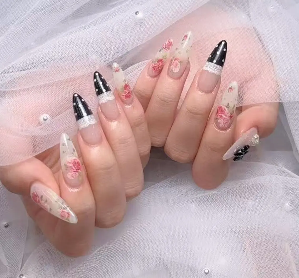 ネイル Nail salon LOTUSのネイルデザイン