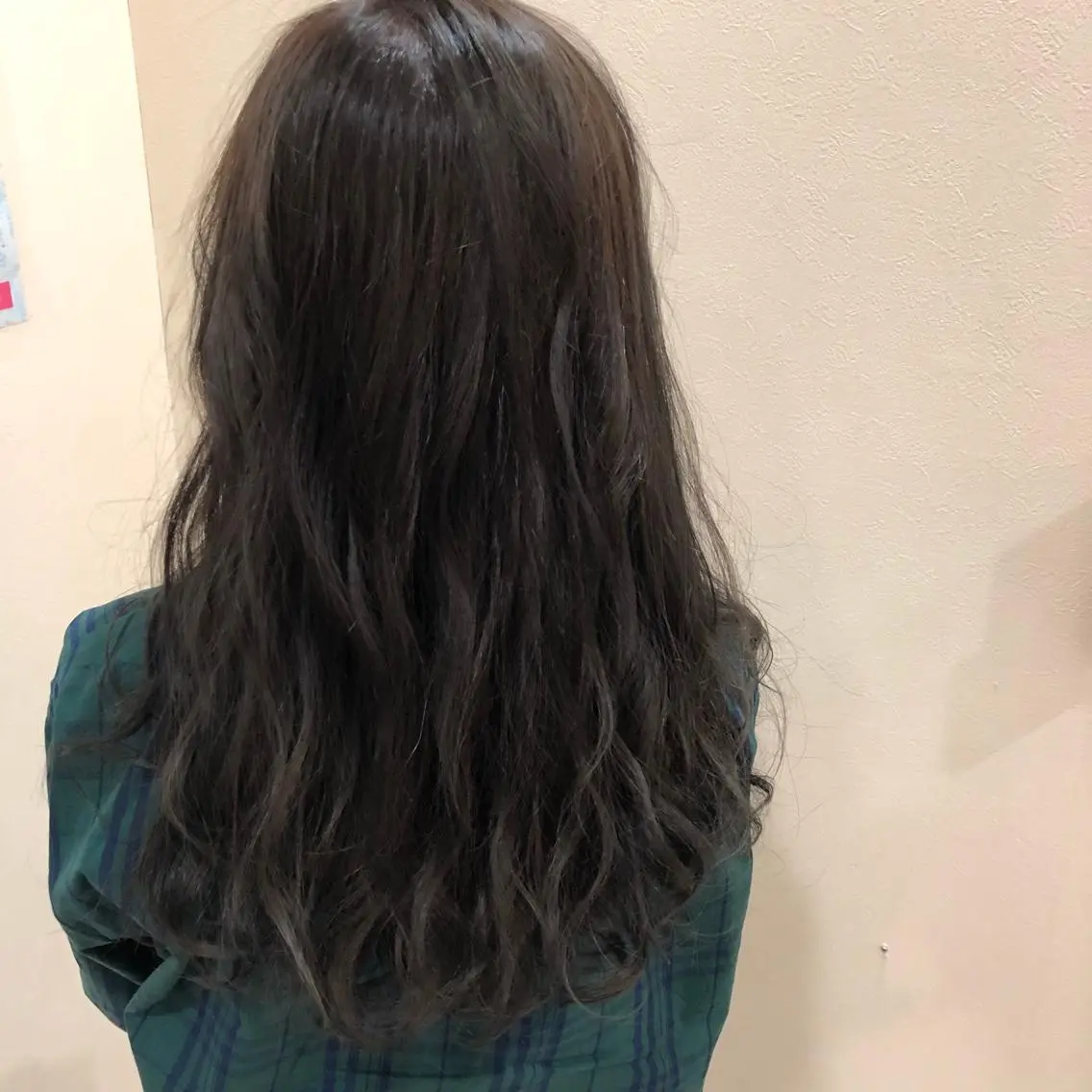 カラー 牧野 佳樹のヘアスタイル
