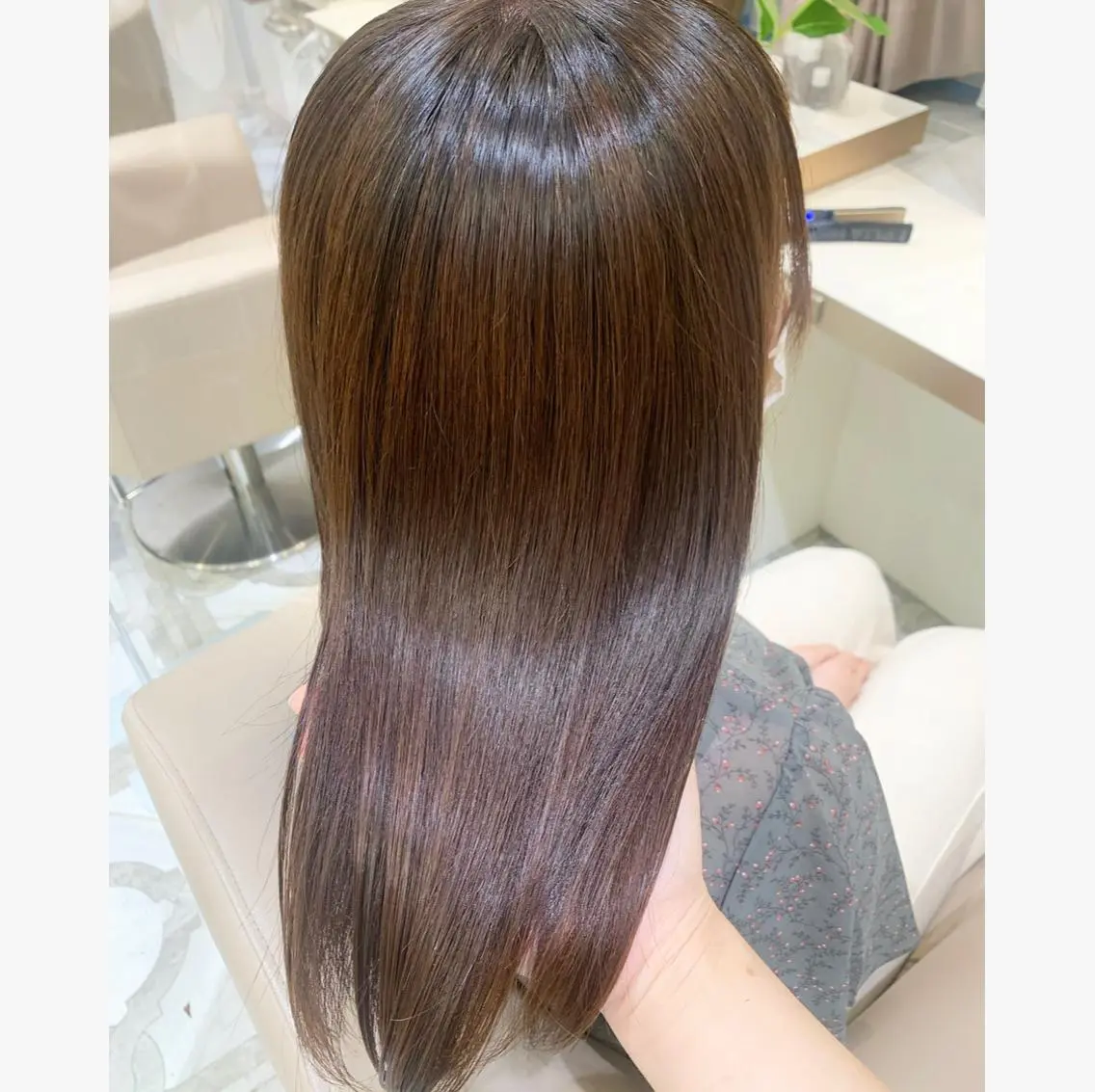 セミロング カラー パーマ カット 縮毛矯正 💙美髪救世主💙 関華蓮のヘアスタイル