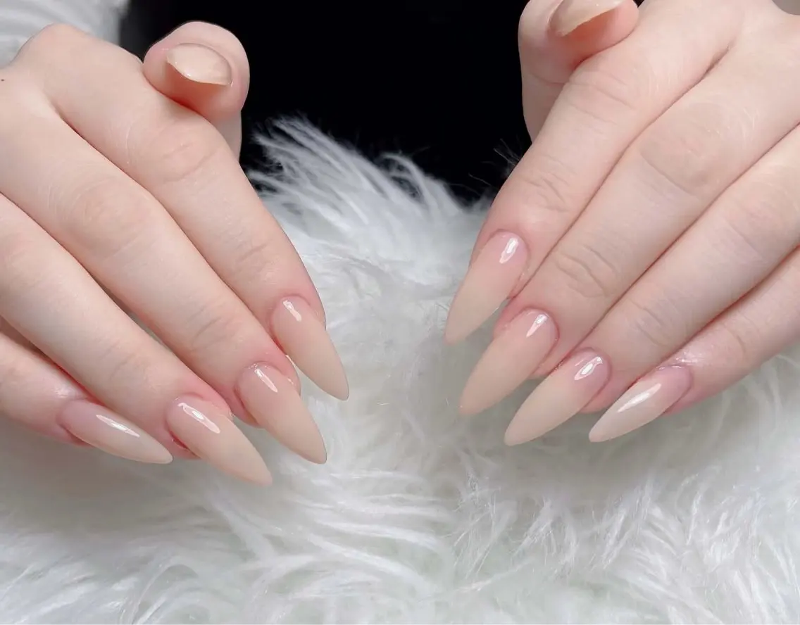 ネイル チークネイル 長さ出し フラッシュネイル フレンチネイル グラデーション ハンドネイル Lenie Nail Salonのネイルデザイン