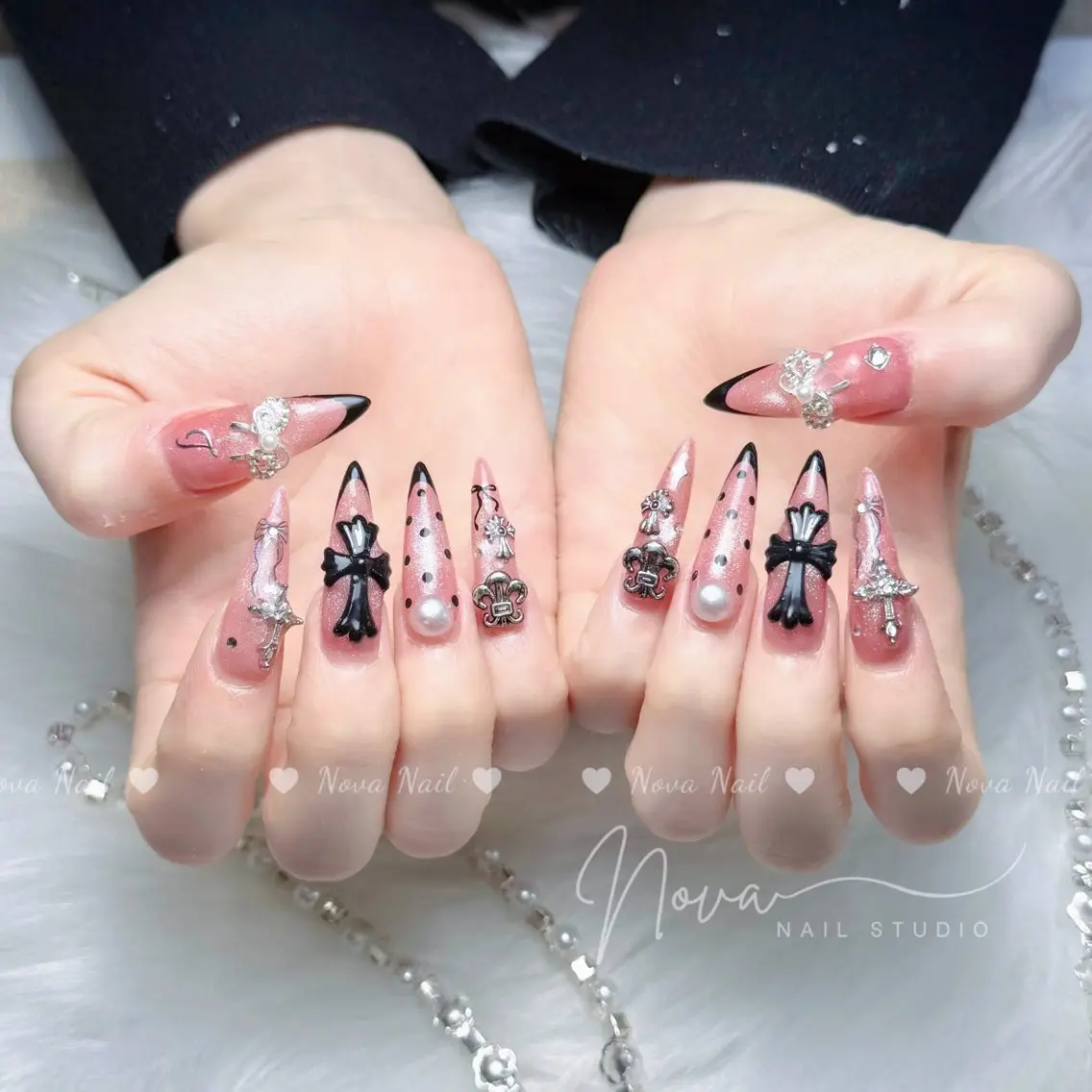 ネイル ハンドネイル ハンドケア Kitty Nail Novaのネイルデザイン