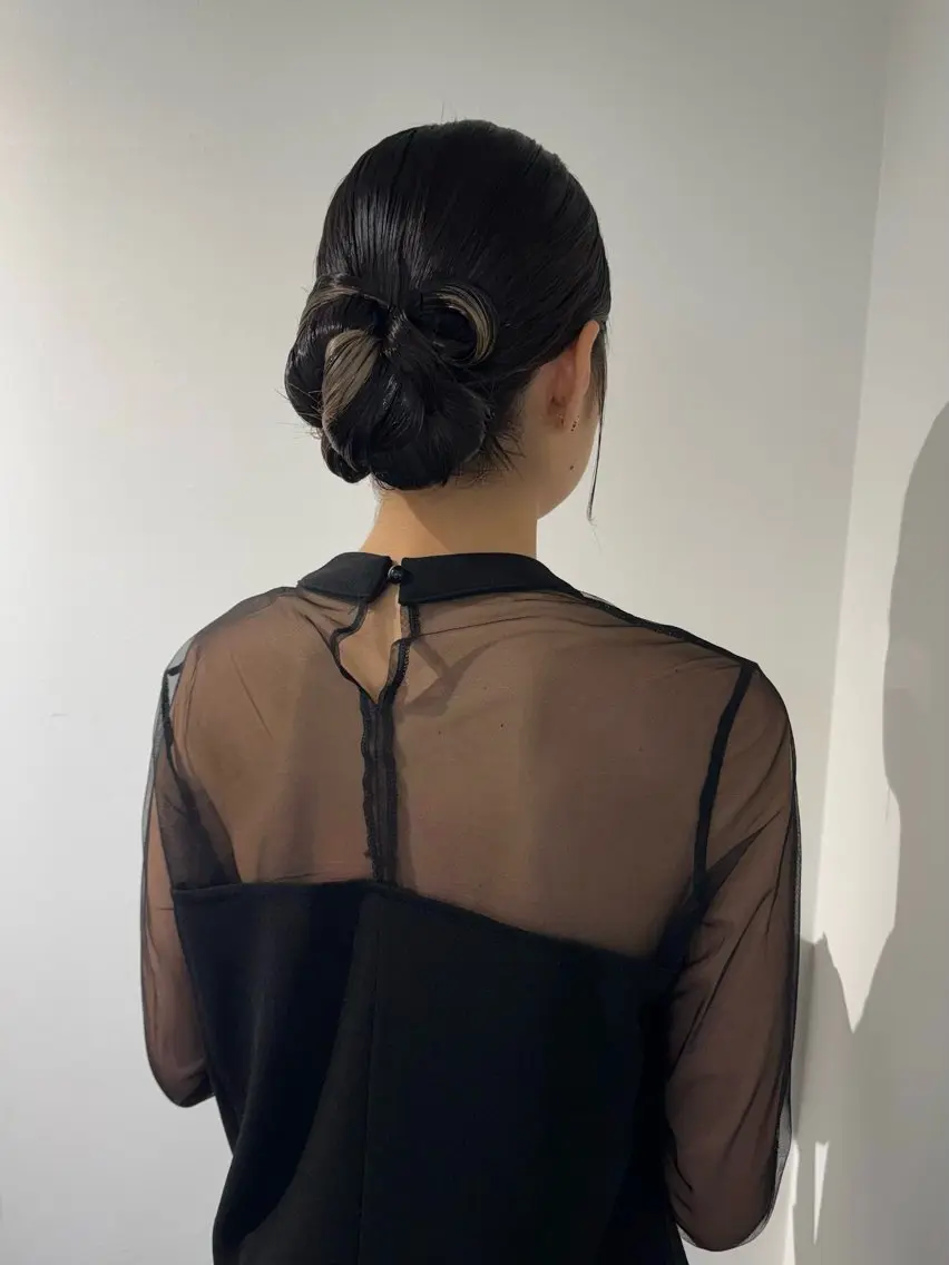 ロング カラー ヘアアレンジ ヘアセット mina 🌷のヘアスタイル