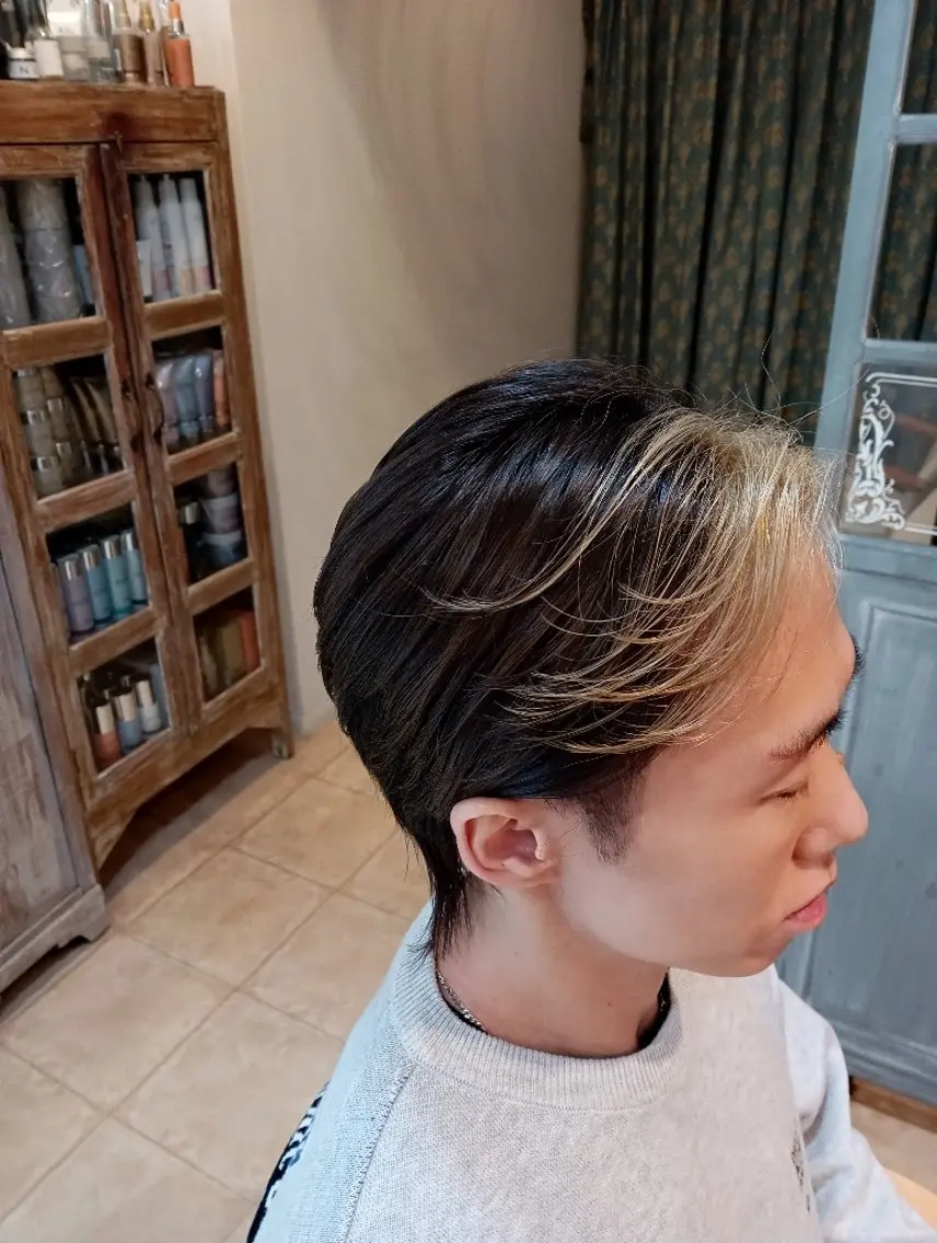 メンズ ショート カラー メンズハイライト デザインカラー ハイライトカラー ハイライト ヘアカラー ショート/似合わせ みやじまのヘアスタイル