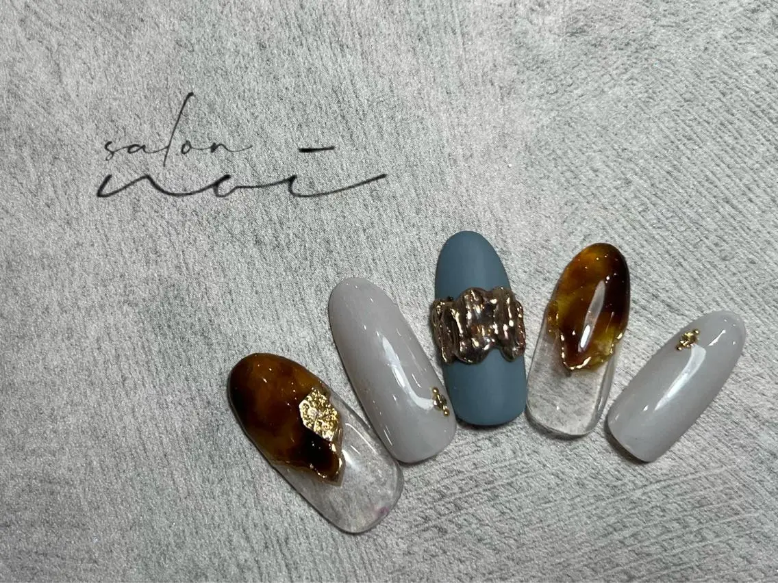ネイル べっ甲ネイル ハンドネイル salon noiのネイルデザイン