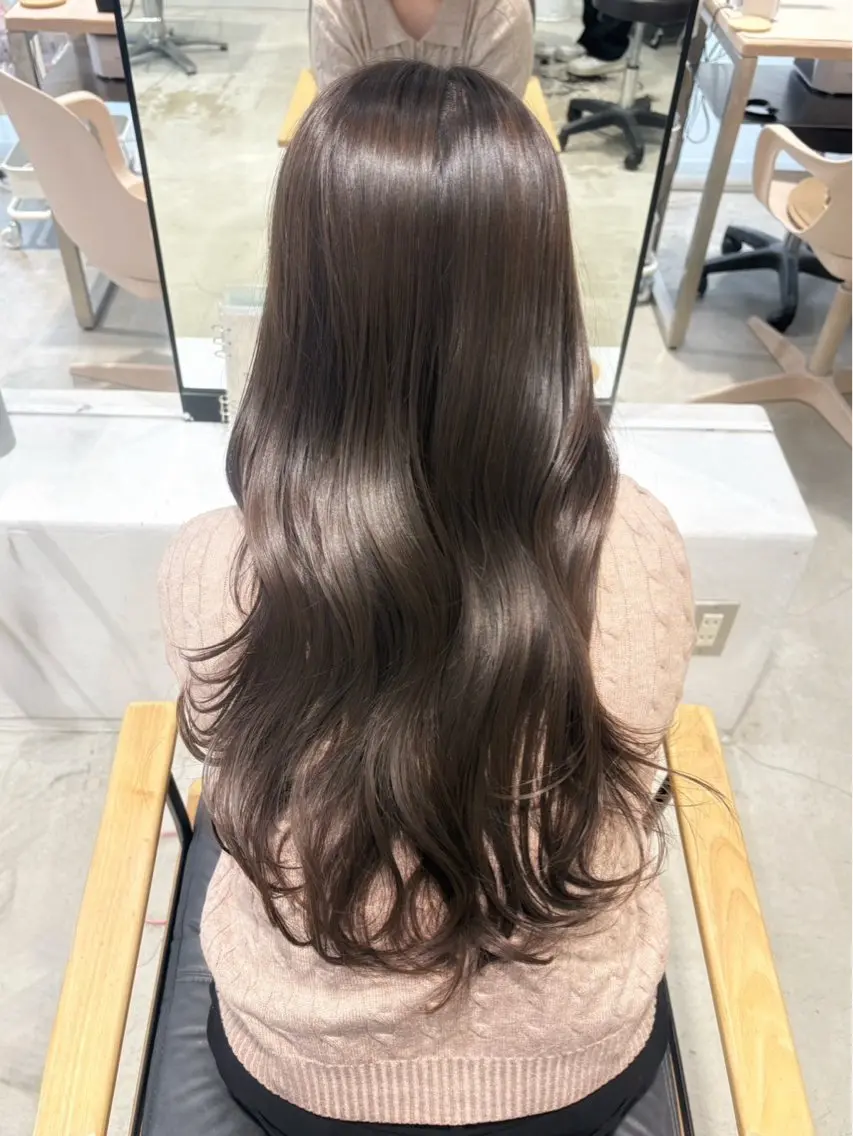 ロング カラー ヘアカラー 木谷 彩音のヘアスタイル