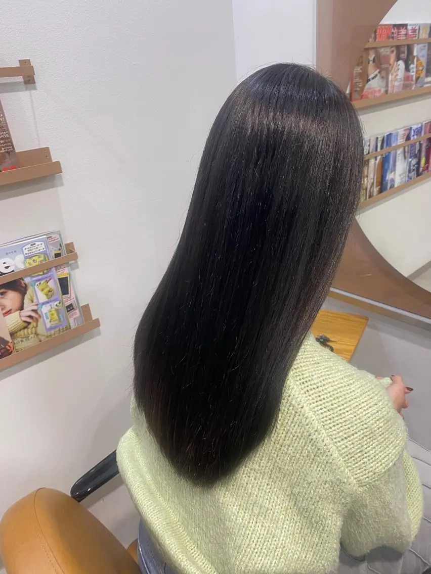 セミロング 水口 莉央のヘアスタイル
