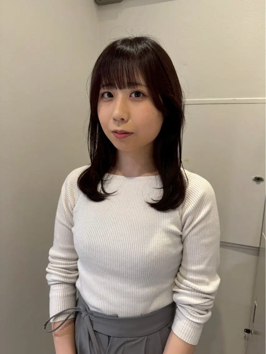 セミロング 似合わせカット 縮毛矯正 ヘアカラー あやか🌼 カラーモデル/栄のヘアスタイル