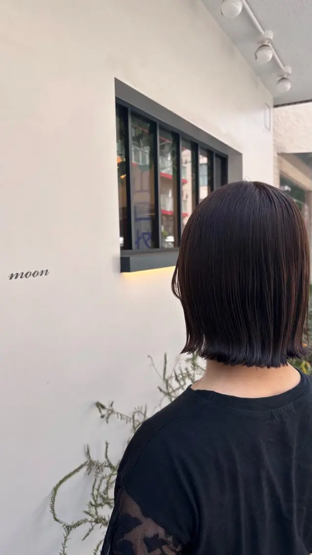 ミディアム くびれヘア 顔周りカット 平出 千尋のヘアスタイル