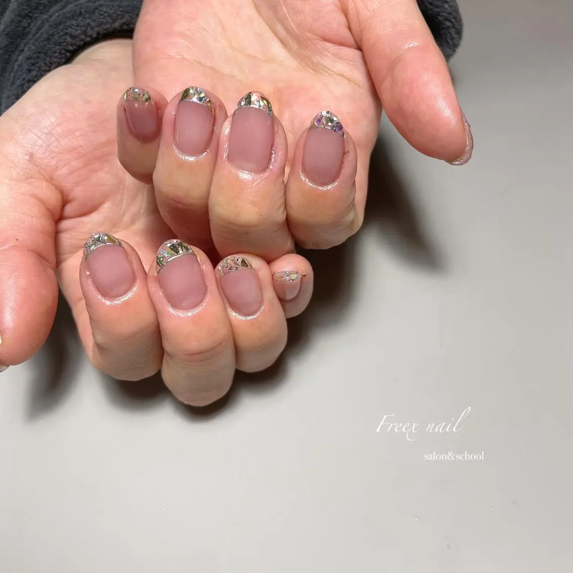 ネイル フレンチネイル ガラスフレンチ ハンドネイル フットネイル freex nail /ニュアンス/個性派のネイルデザイン
