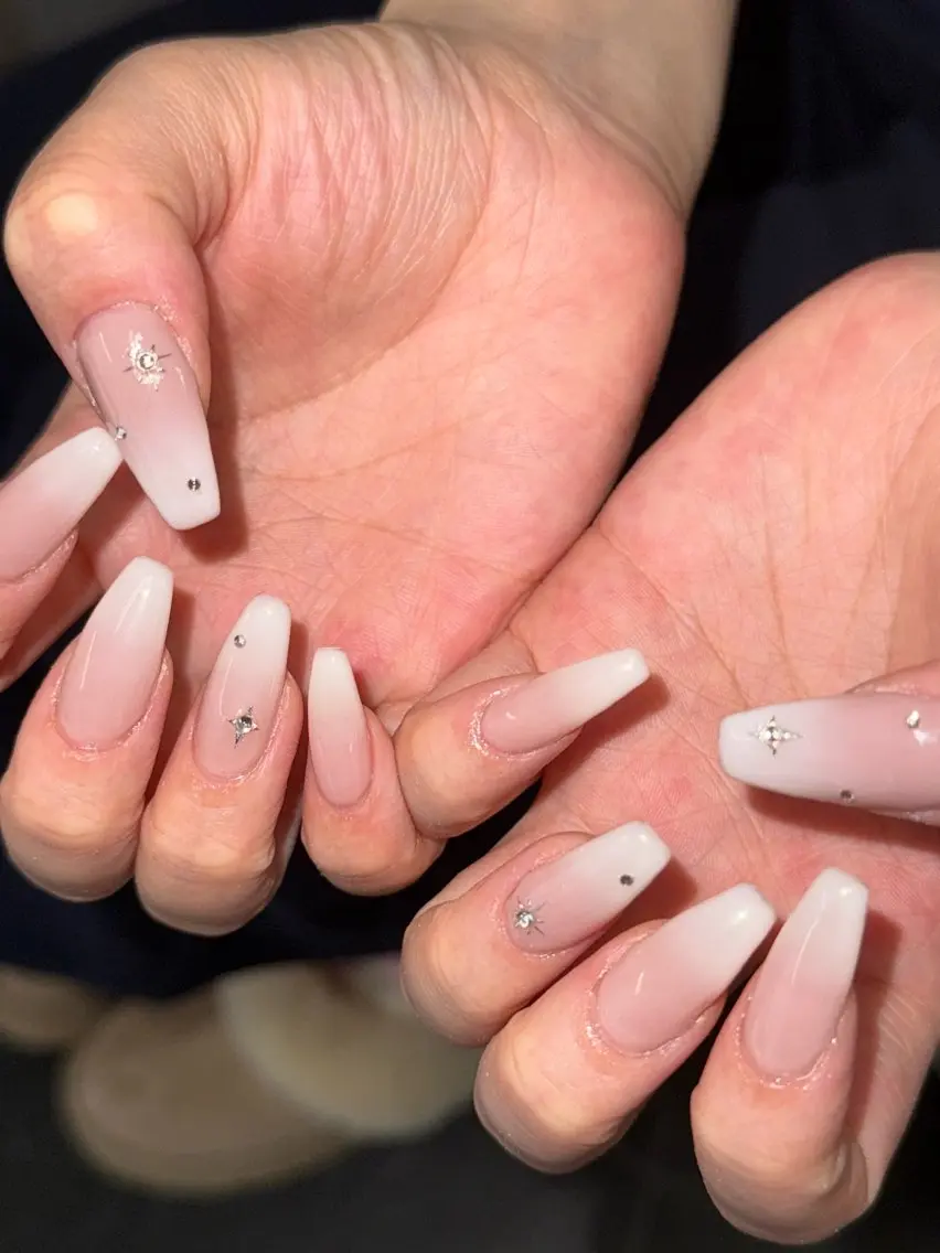 hand✨グラデーションorフレンチ(ベースあり)の写真