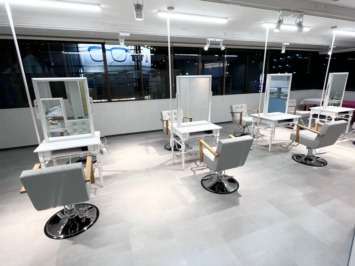 横野 孝志のヘアスタイル