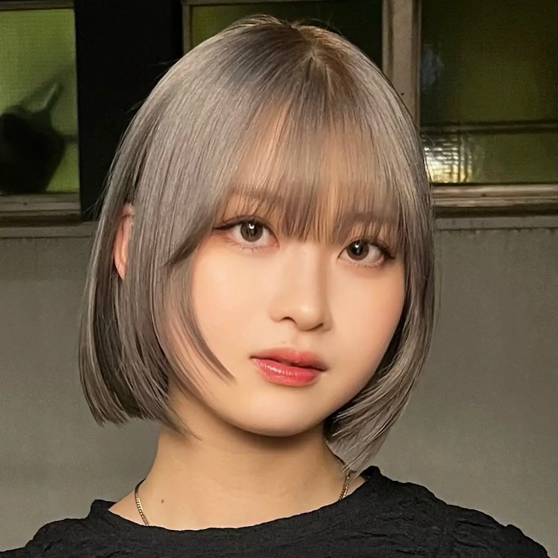 カラー ヘアカラー ウルフ/レイヤー/ ブリーチカラーのヘアスタイル