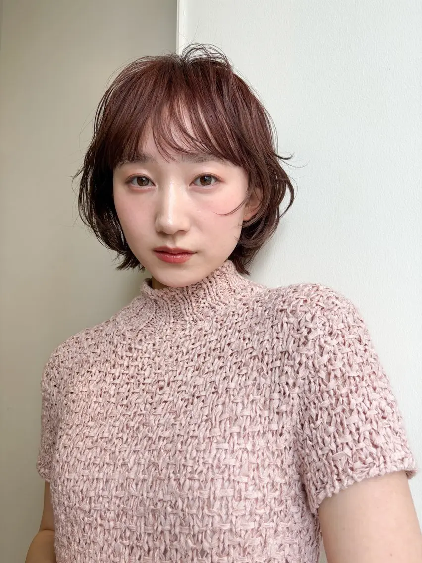 ショート カラー 玉城 琴音のヘアスタイル