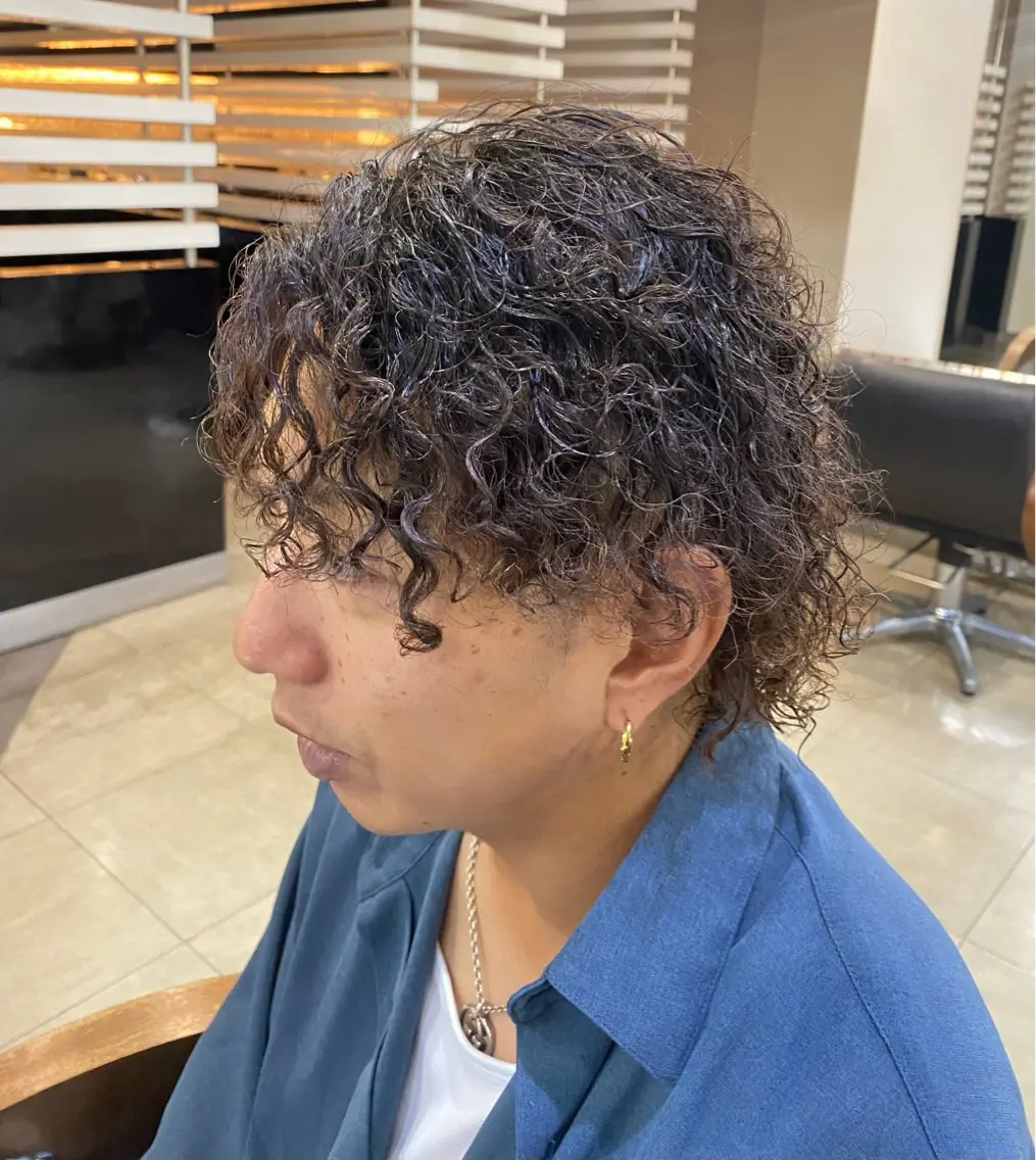 ショート パーマ ヘアアレンジ メンズ ツーブロック 烏山 達也のヘアスタイル