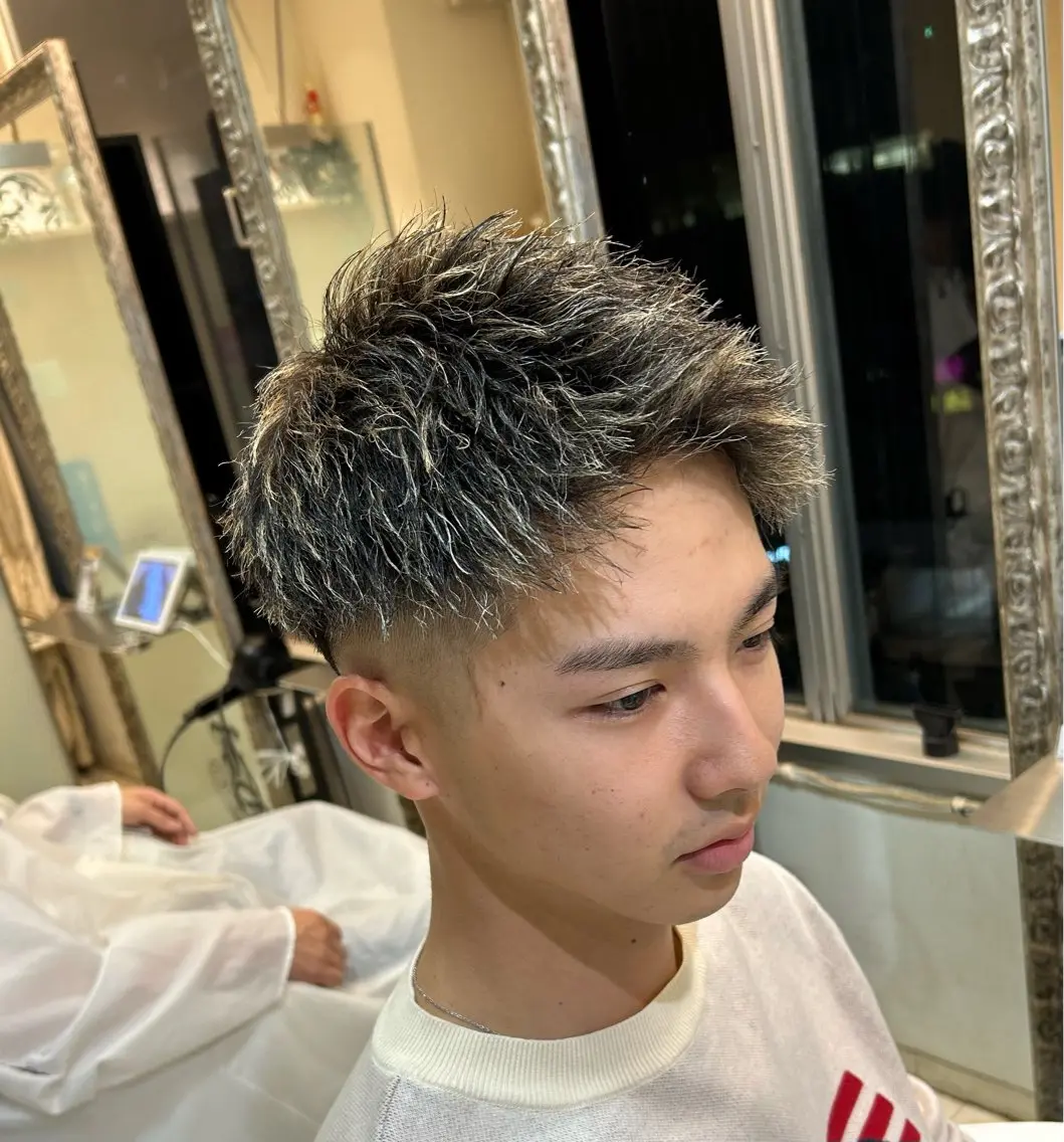 ショート メンズ メンズメッシュ メンズパーマ カット ヘアカラー パーマ 蛭田 裕介のヘアスタイル