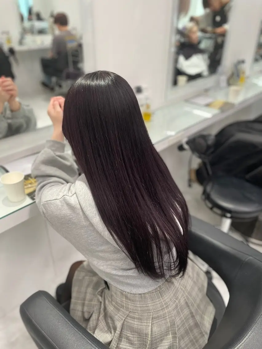 ロング カラー ヘアカラー トリートメント トレンド暖色ヘア🍒 miu🍒のヘアスタイル