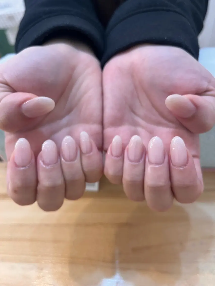 ネイル グラデーション ラメ(グリッター) ラメグラデーション シンプルネイル nailAlaia 妙典店 アイリのネイルデザイン