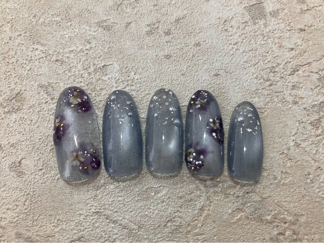 ネイル Noa新越谷 Makikoのネイルデザイン
