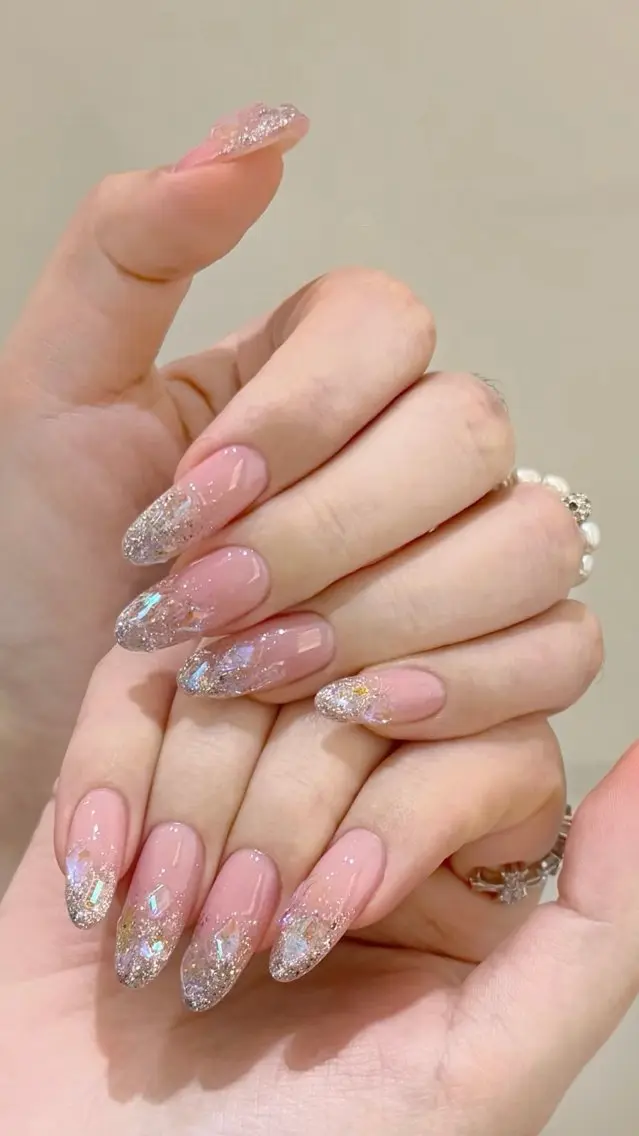 🌟【初回チップオフ無料】🌟可愛い氷ワンホンネイルの写真