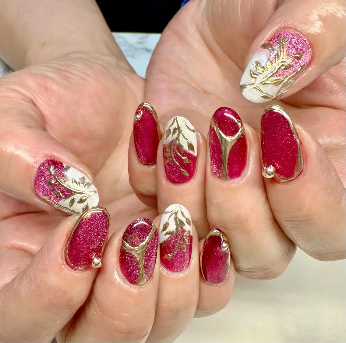 ネイル ボルドー ハロウィン キラキラネイル マグネットネイル ミラーネイル Mai’s nailのネイルデザイン