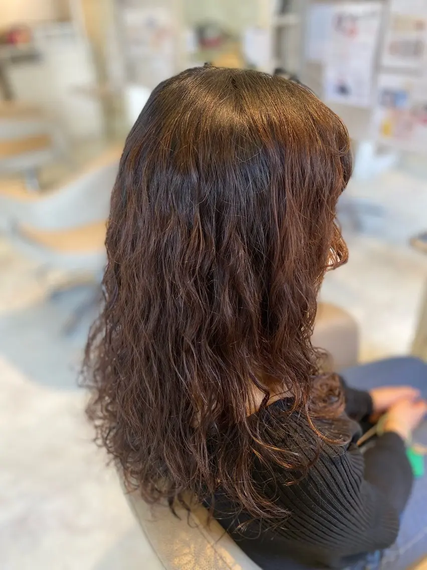 セミロング パーマ カット パーマ 岡田 奈々のヘアスタイル
