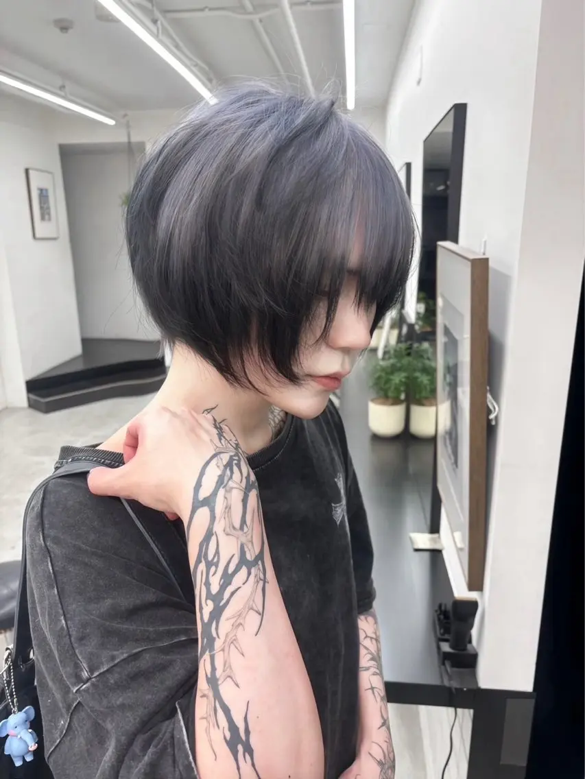 【カット+ケアリタッチブリーチ+カラー+トリートメント+シャンプーブロー】の写真