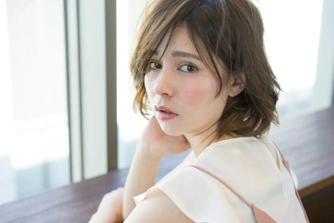 ミディアム カラー パーマ ⭐️美髪矯正⭐️ 室岡仁哉のヘアスタイル
