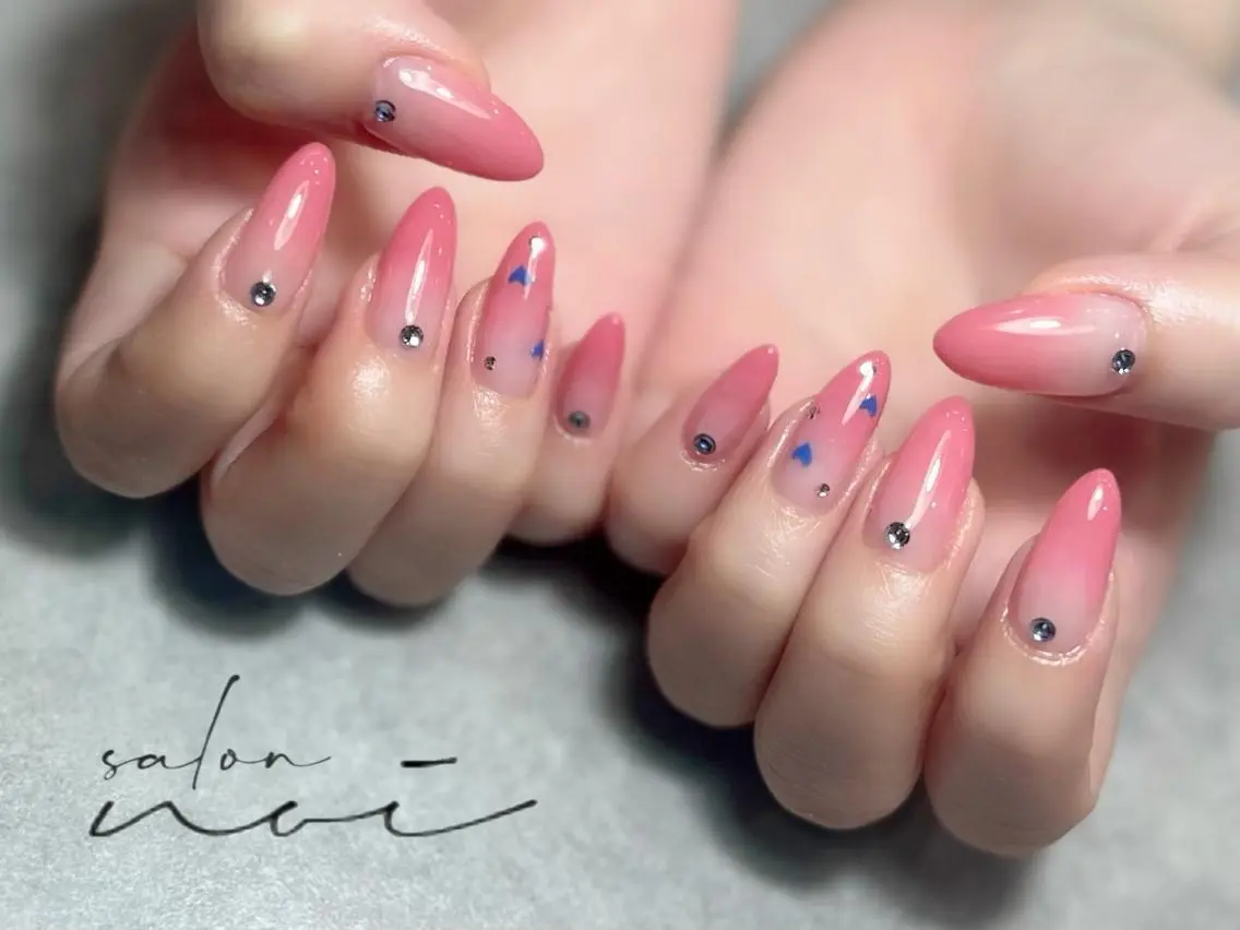 ネイル グラデーション ピンク ハンドネイル salon noiのネイルデザイン