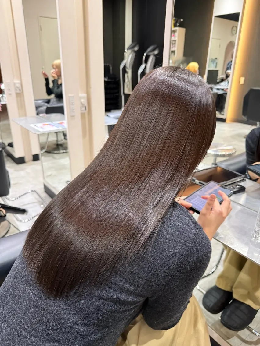 カラー 松下 愛生のヘアスタイル