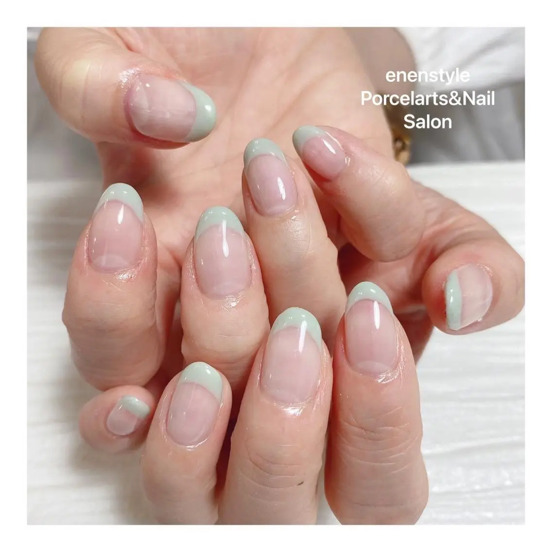 ミディアム ネイル ハンドネイル 🐾enen style 🐾のネイルデザイン