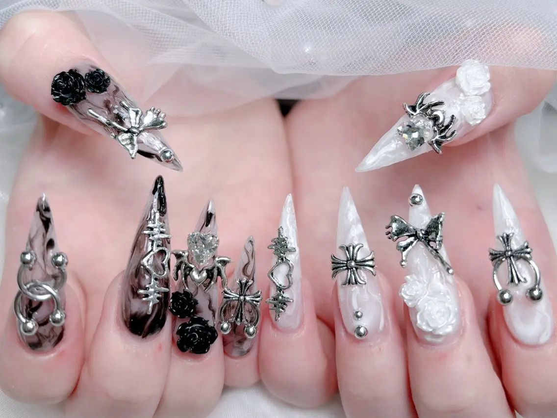 ネイル 成人式 ロングネイル マグネットネイル 大理石ネイル(マーブル) リボン ハンドネイル MoMoA Nail ネイル長さ出し専門店のネイルデザイン