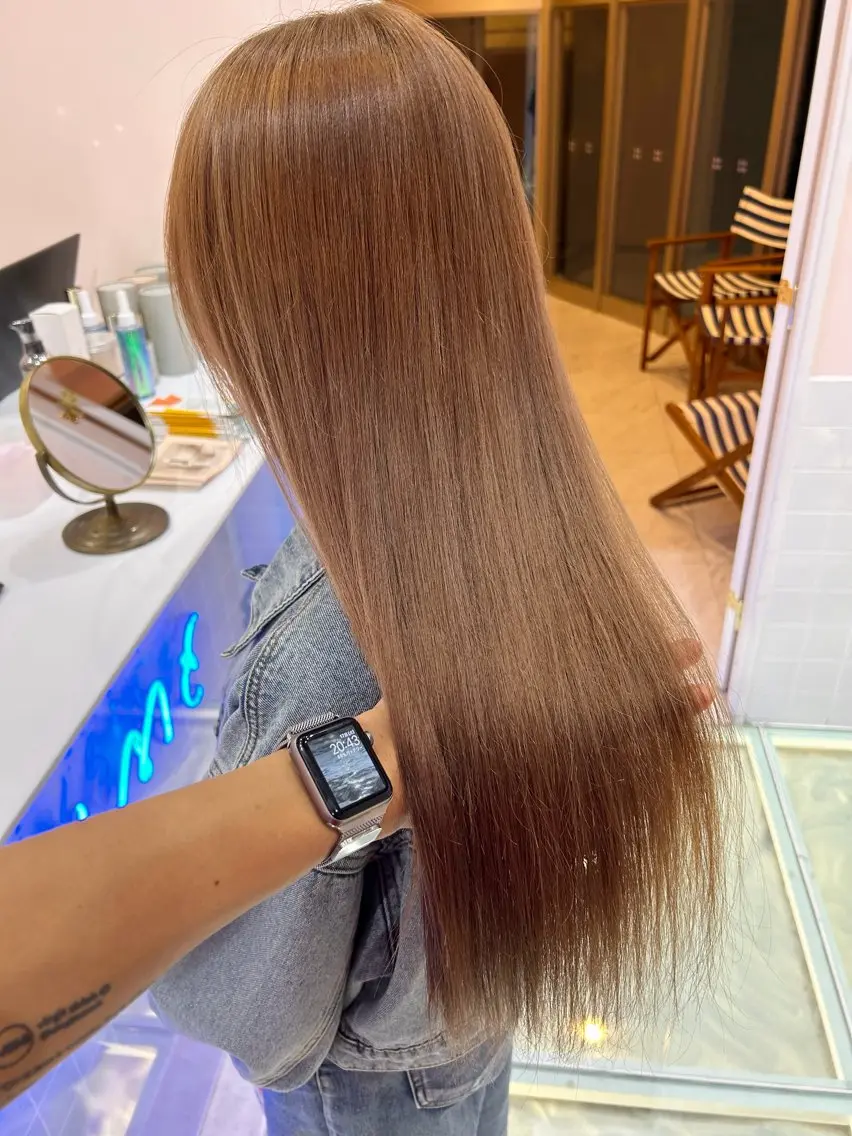 ロング カラー ベージュカラー 透明感カラー ダブルカラー ミルクティーベージュ ヘアカラー レイン🌏🌱 似合わせ/ハイトーンのヘアスタイル