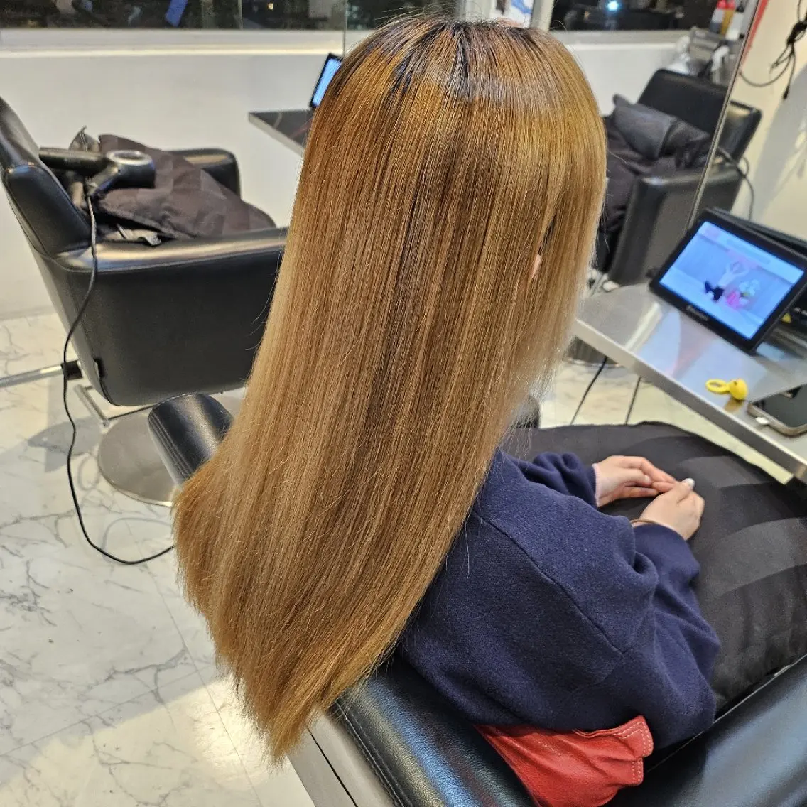 ロング 縮毛矯正 伊藤 翼のヘアスタイル