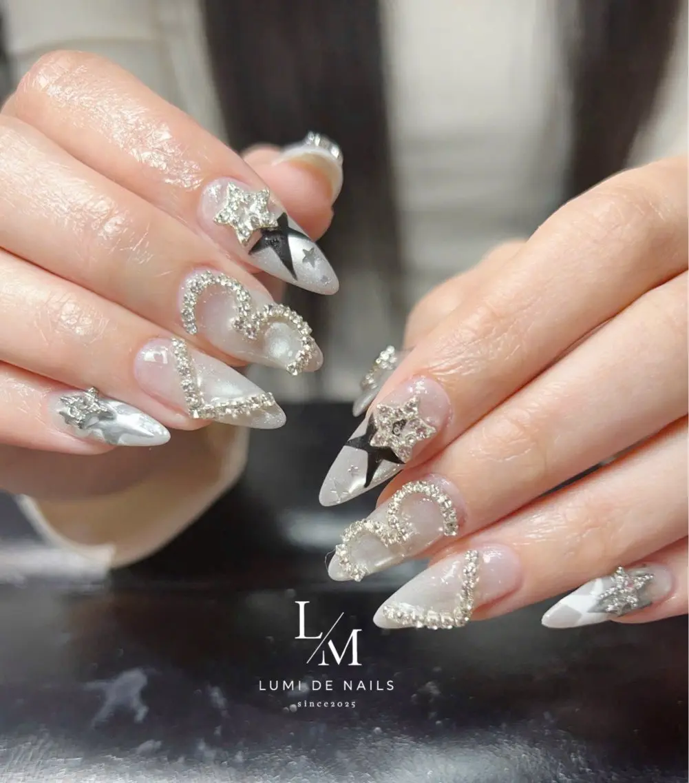 ネイル グラデーション ラメ(グリッター) マグネットネイル ミラーネイル ニュアンスネイル ハンドネイル Lumi de nailsのネイルデザイン