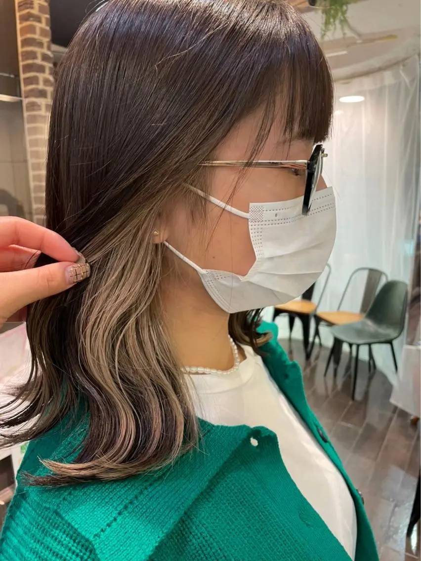 🌷インナーカラーorイヤリングカラー🌷+クイックトリートメント(ケアブリーチ込み)の写真