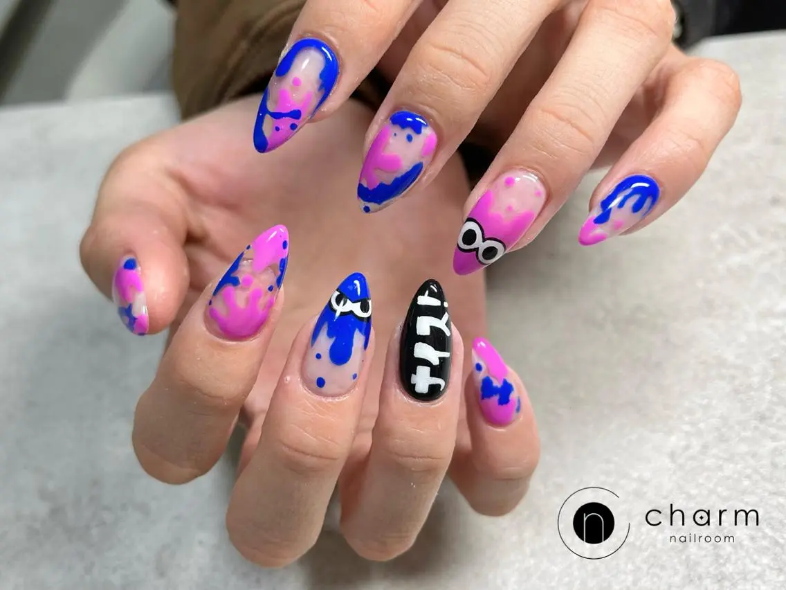 ネイル ハンドネイル ネイルルーム チャームのネイルデザイン