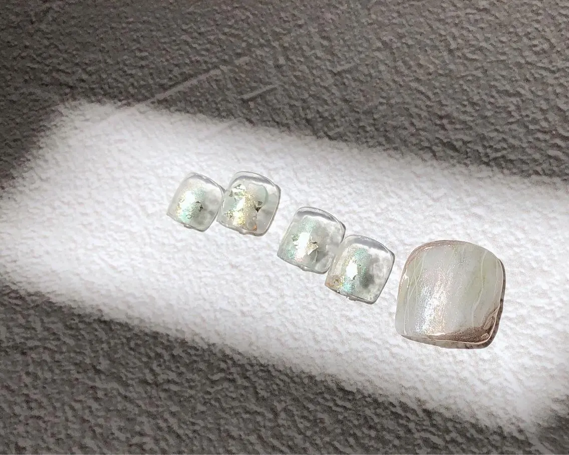 ネイル オーロラネイル フットネイル saki_ nail heronのネイルデザイン